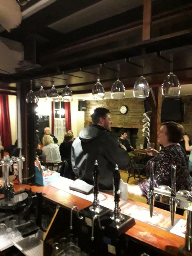 The Black Lion Hotel カーディガン エクステリア 写真