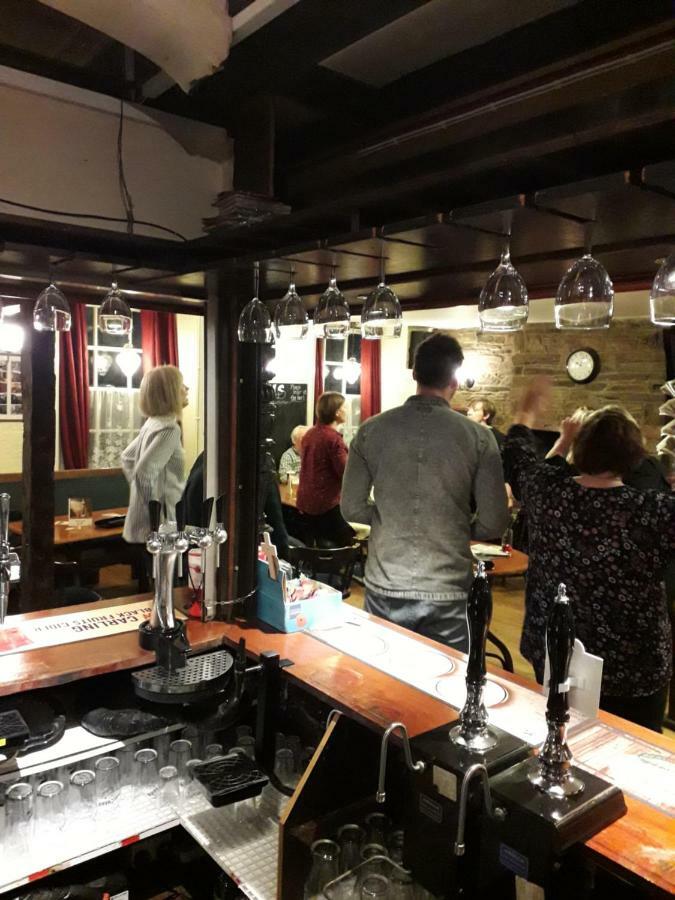 The Black Lion Hotel カーディガン エクステリア 写真